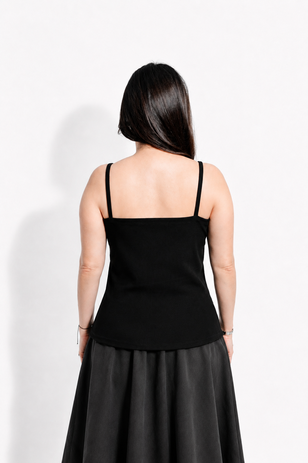 UNBASIC BLACK TOP